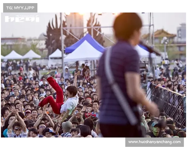 温网草莓销售创新高 每日观众消耗量突破三吨 温网草莓销售创新高 每日观众消耗量突破三吨