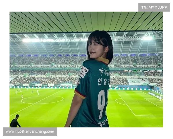 韩国女团安宥真以大田市民身份出席安养FC开球仪式掀起热潮 韩国女团安宥真以大田市民身份出席安养FC开球仪式掀起热潮